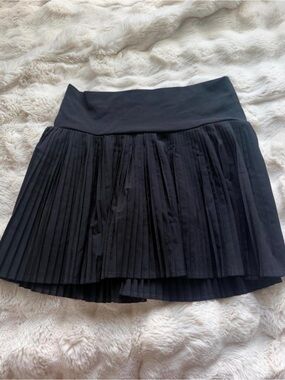JoyLab Black Pleated Mini Skirt - Size M